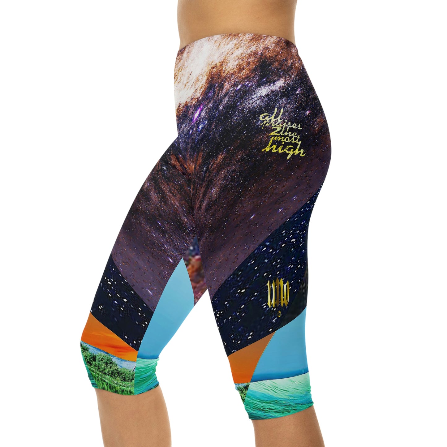 UNO ALLPRAISES IV Women’s Capri Leggings (AOP)
