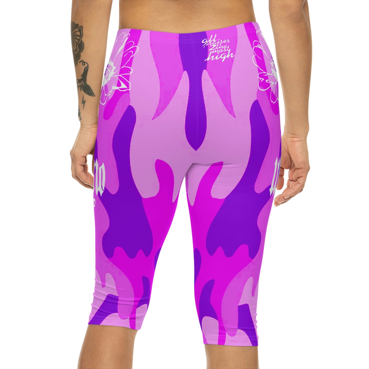 UNO POWERFLOWER Women’s Capri Leggings (AOP) Camo Collection