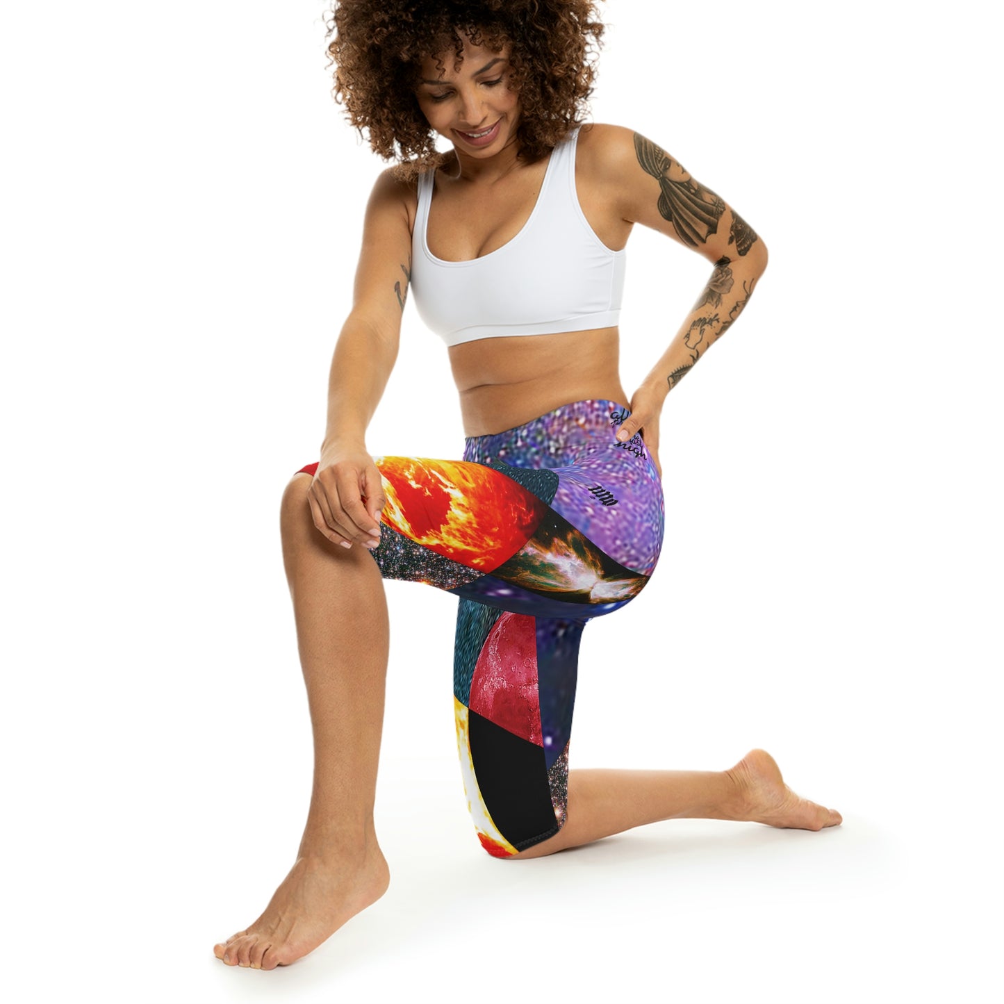 UNO ALLPRAISES III Women’s Capri Leggings (AOP)