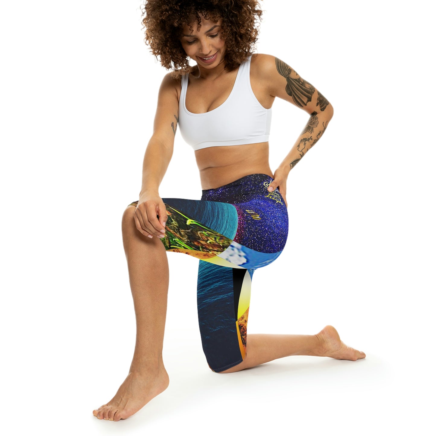 UNO ALLPRAISES II Women’s Capri Leggings (AOP)