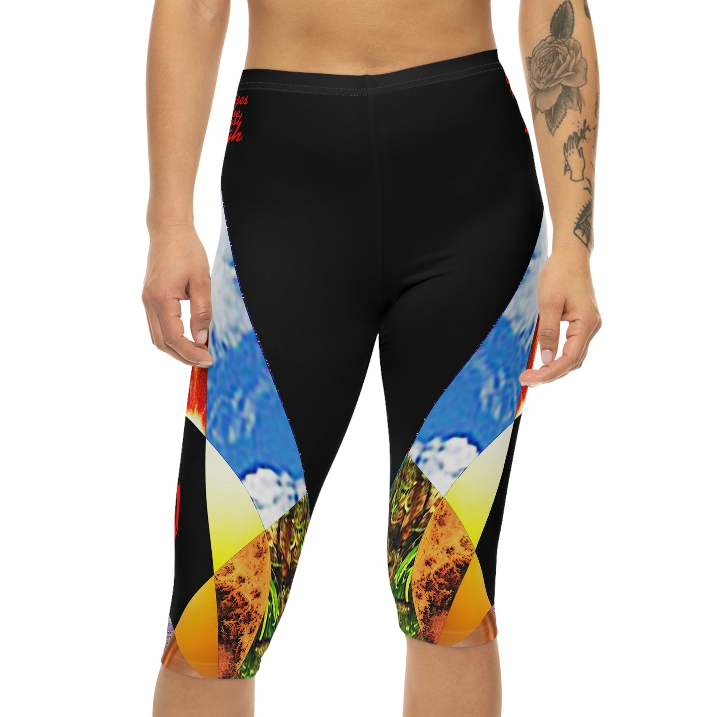 UNO ALLPRAISES II Variation 1 Women’s Capri Leggings (AOP)