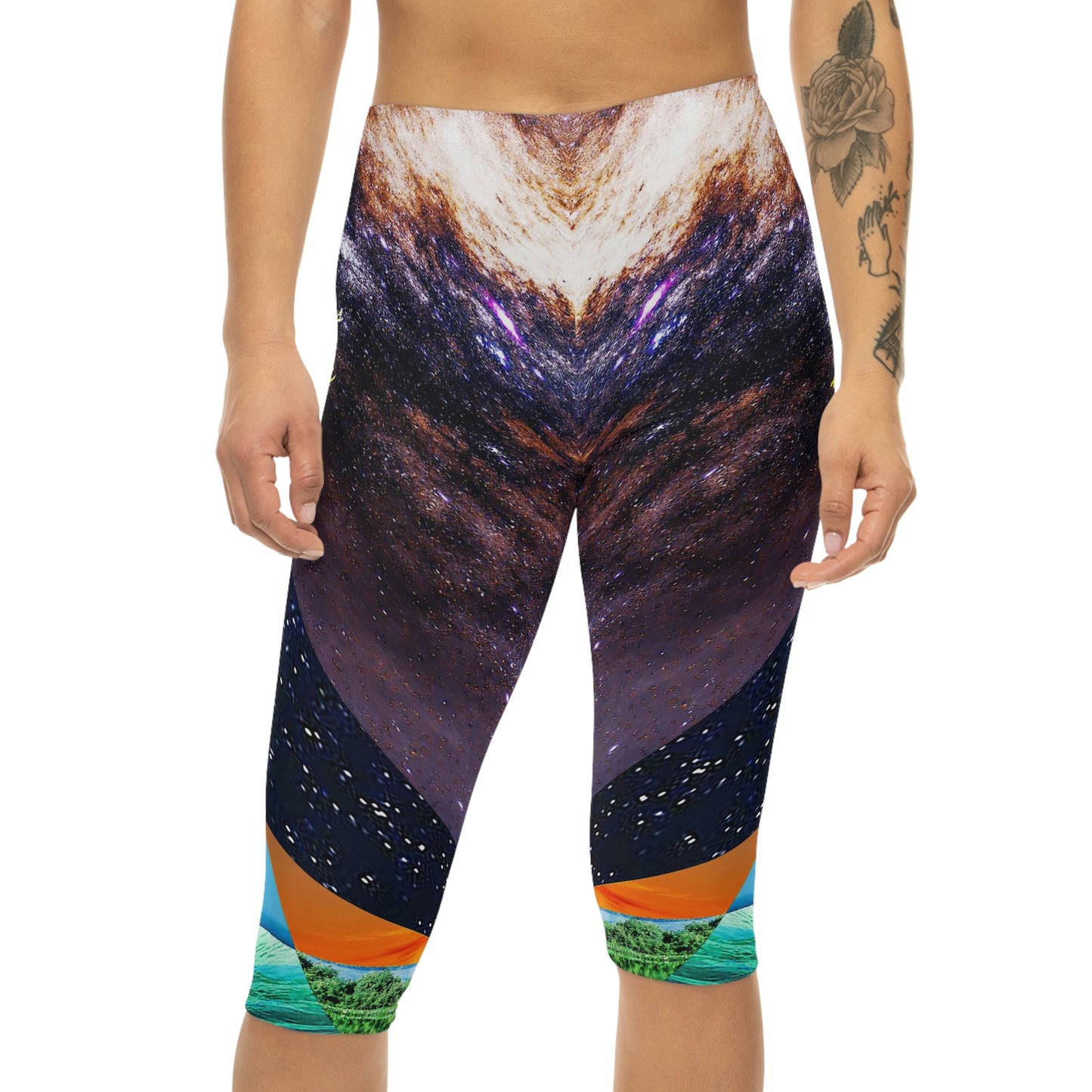 UNO ALLPRAISES IV Women’s Capri Leggings (AOP)