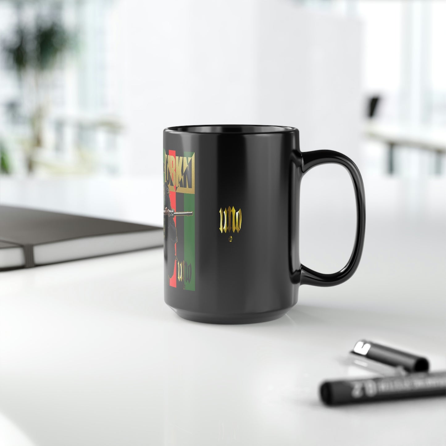 UNO 2THEREPUBLIC FREEGMJ Black Mug, 15oz